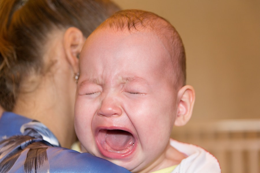 תינוק בוכה. אילוסטרציה