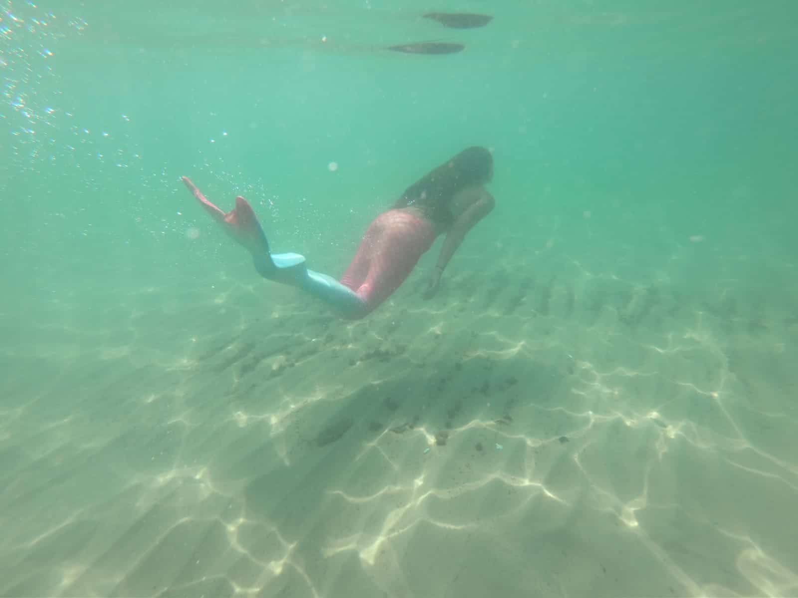 בנות ים בבת ים