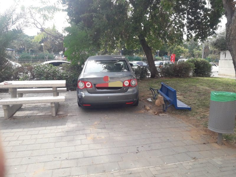 הרכב הפוגע בזירה