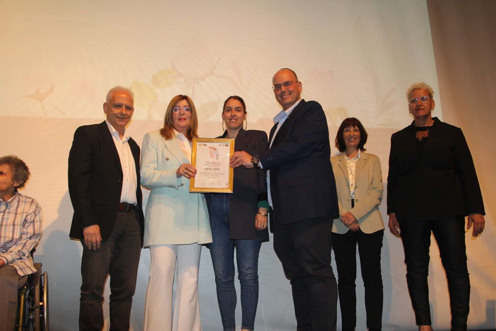 אשת חיל בת ים. צילום: דוברות בת ים
